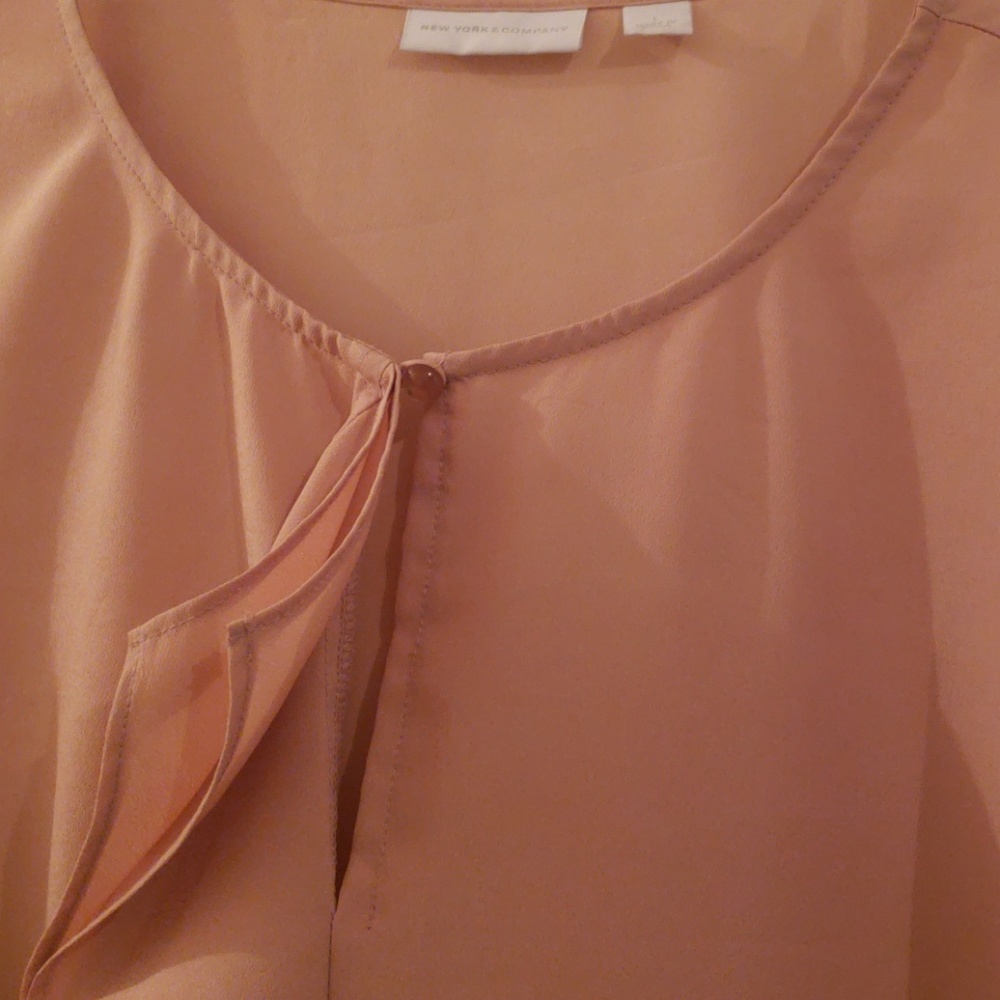 Fun & Flirty Ruffle Top - Picture 5 of 8